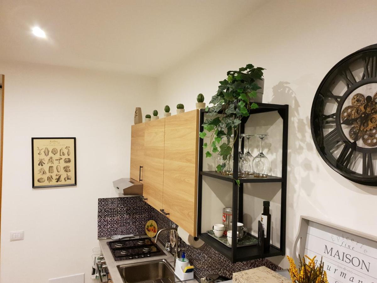 Officinale Rome Apartment, Pineta Sacchetti Roma Exterior foto