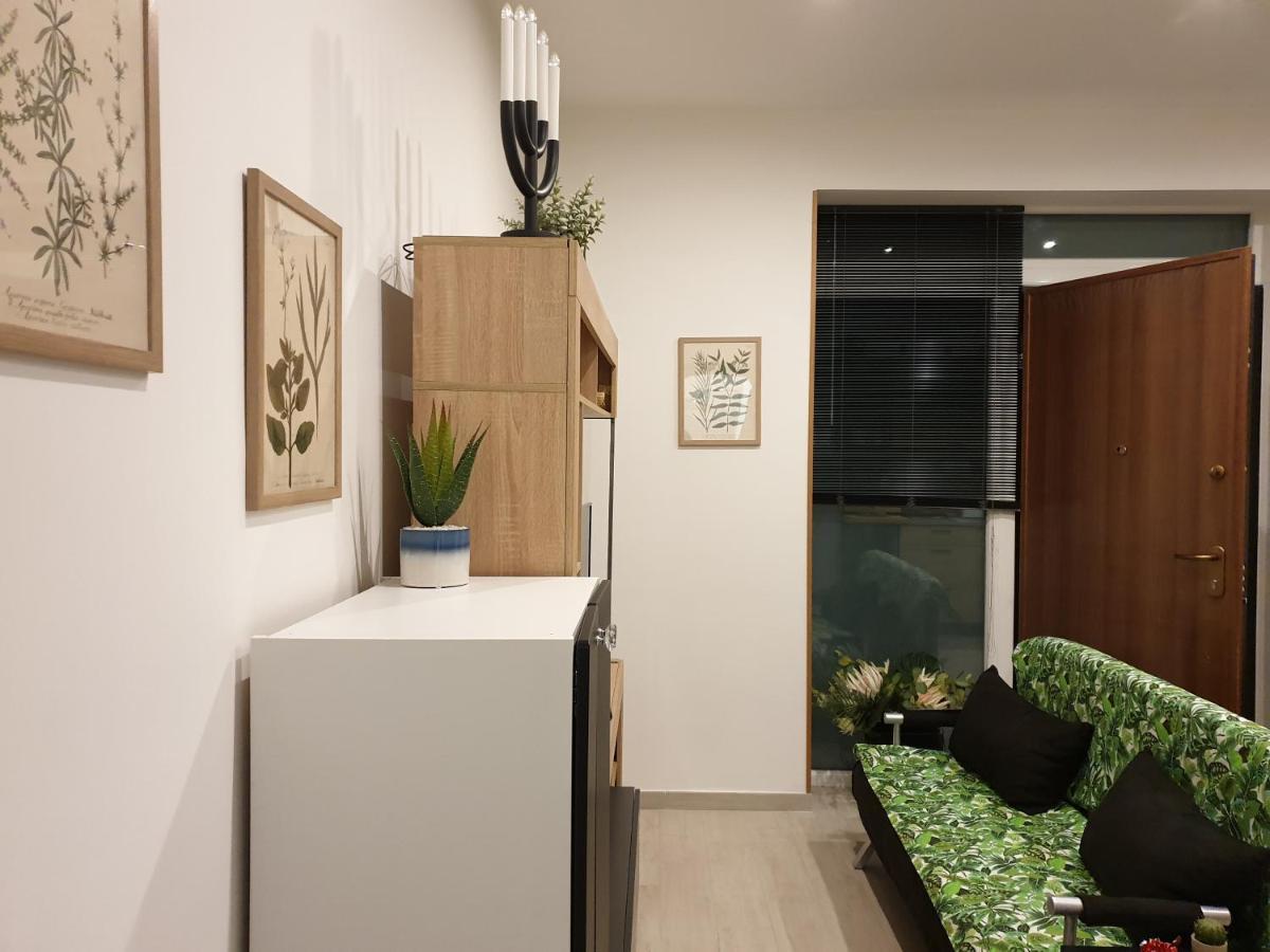 Officinale Rome Apartment, Pineta Sacchetti Roma Exterior foto