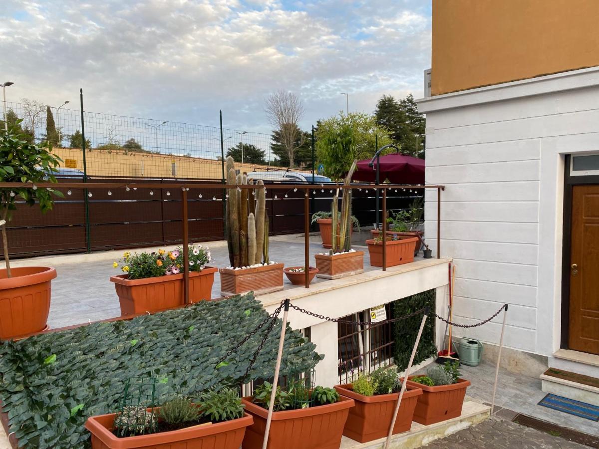Officinale Rome Apartment, Pineta Sacchetti Roma Exterior foto