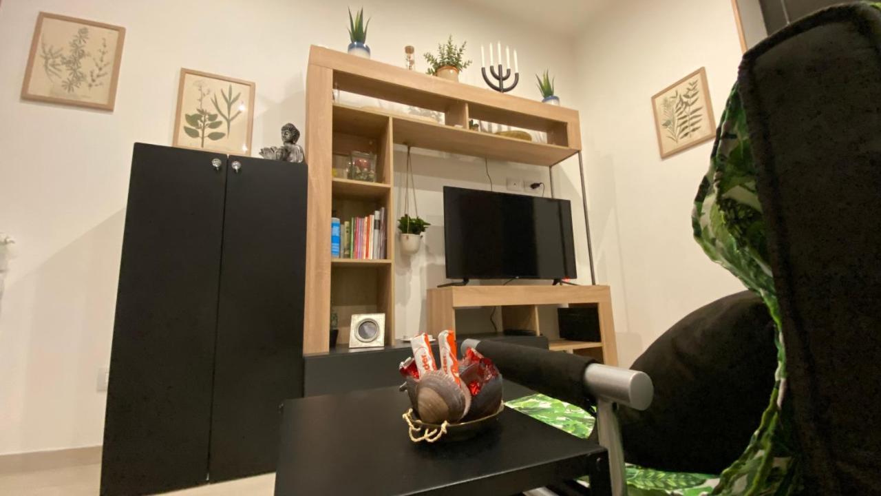 Officinale Rome Apartment, Pineta Sacchetti Roma Exterior foto